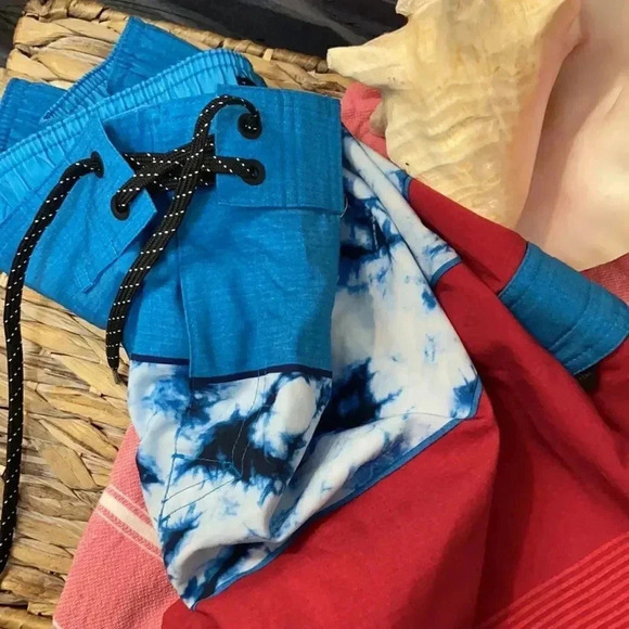 NWT Ocean Current XXL swim trunks - Picture 3 of 7